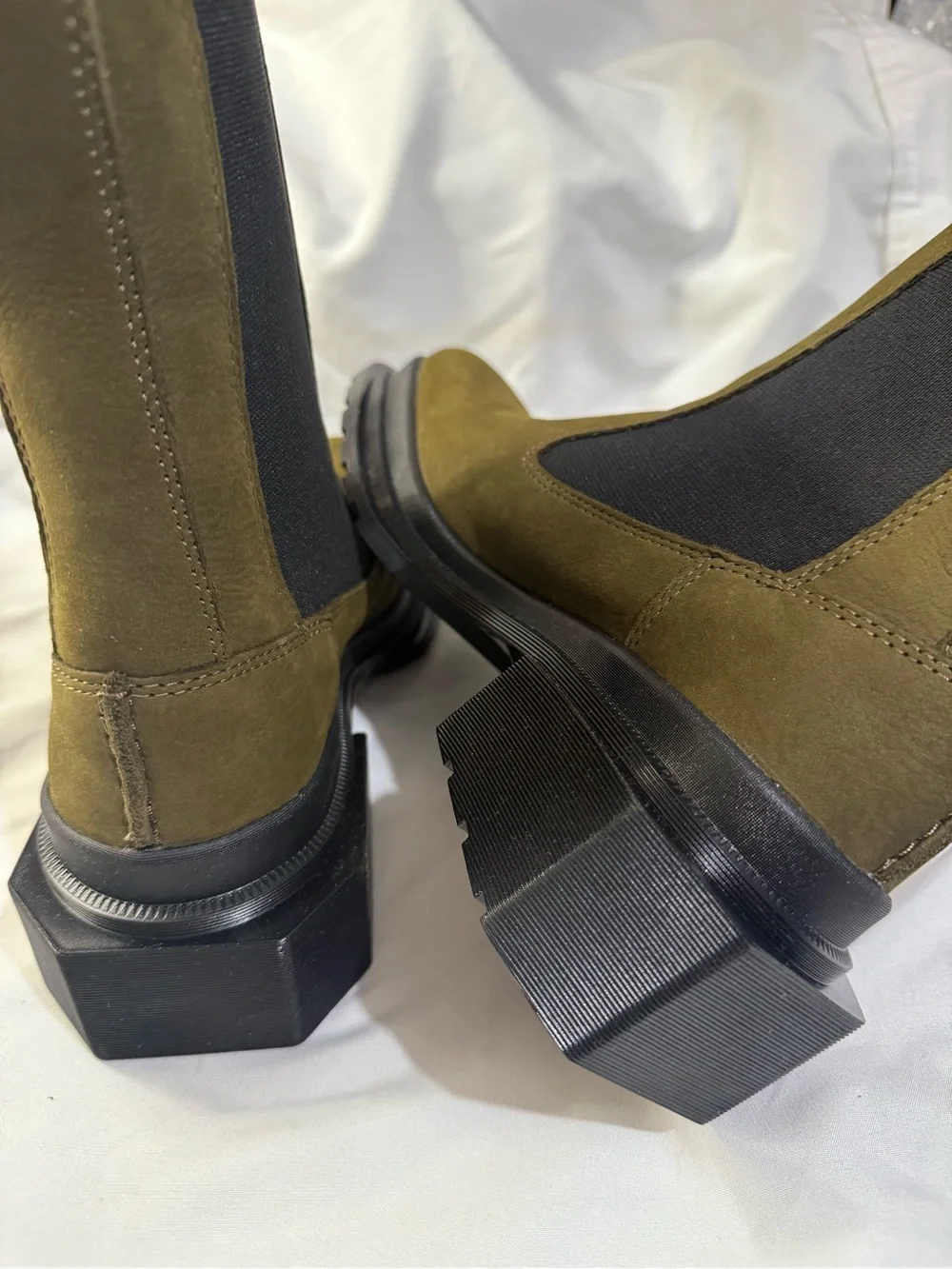 Dr Martens Women Maybole Tall Chelsea Boot W/Size 7